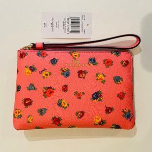 Coach Signature Corner Zip Wristlet Vintage Rose Print Pink Red Green Blue